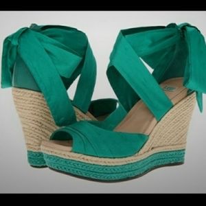 *UGG* Lucianna Espadrille, Wedge, Raw-Silk, Green